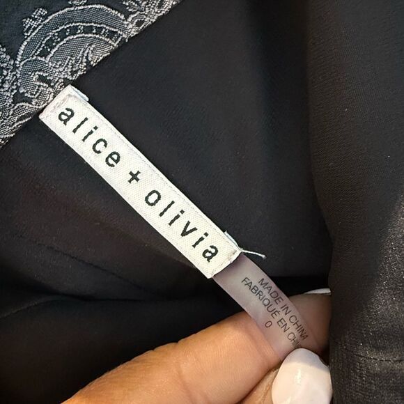 Alice + Olivia Silver‎ Gray Sheath Midi Dress V-Neck Sleeveless Sz 0 - Picture 8 of 10